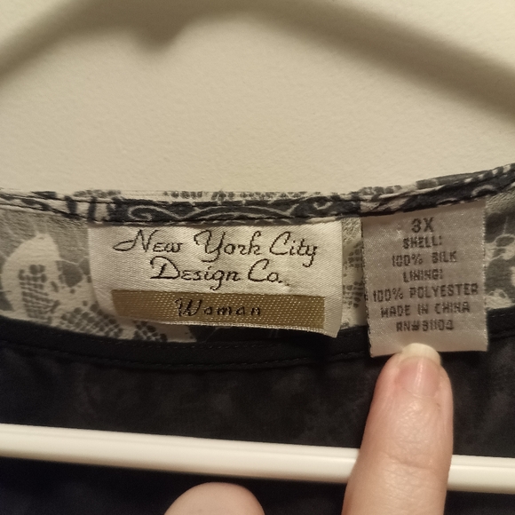 New York City & Co Woman Layered boho top 3x - Picture 2 of 4